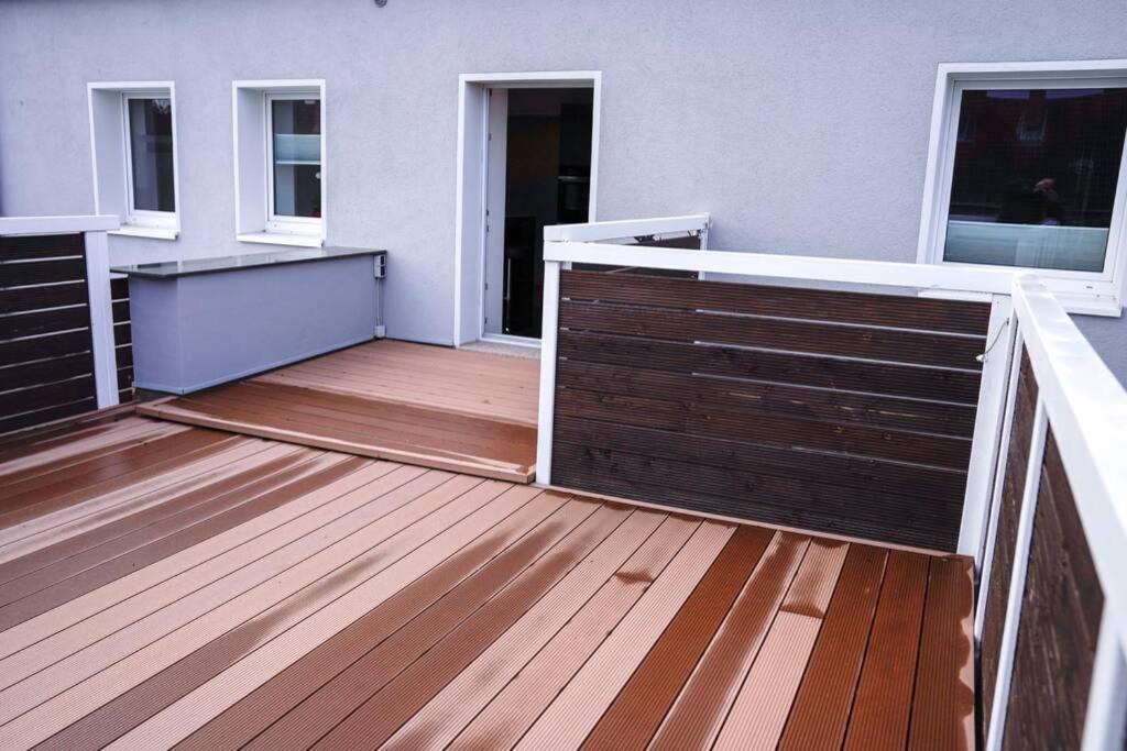 Ht Appartement Nr 2 Greppin Kültér fotó