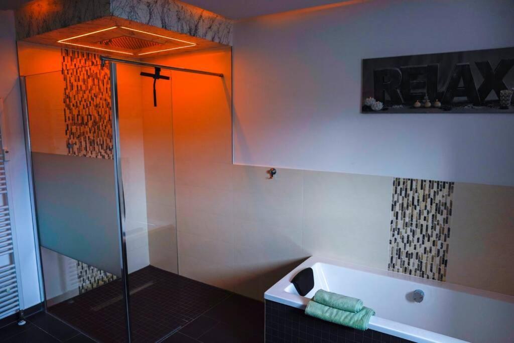 Ht Appartement Nr 2 Greppin Kültér fotó