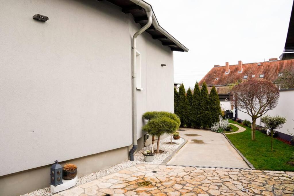 Ht Appartement Nr 2 Greppin Kültér fotó